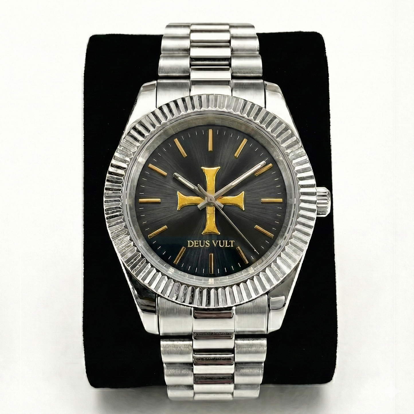 Deus Vult (Pre-Order)