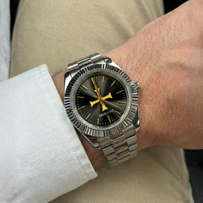 Deus Vult (Pre-Order)